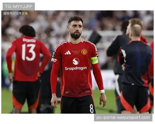 曼联官方：中场核心B费因脚踝扭伤，将缺席未来两轮联赛。